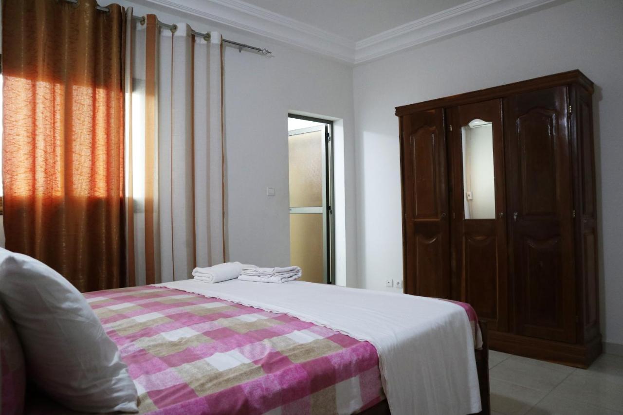 Chez Mamanta Apartment แซ็ง-ลุย ภายนอก รูปภาพ